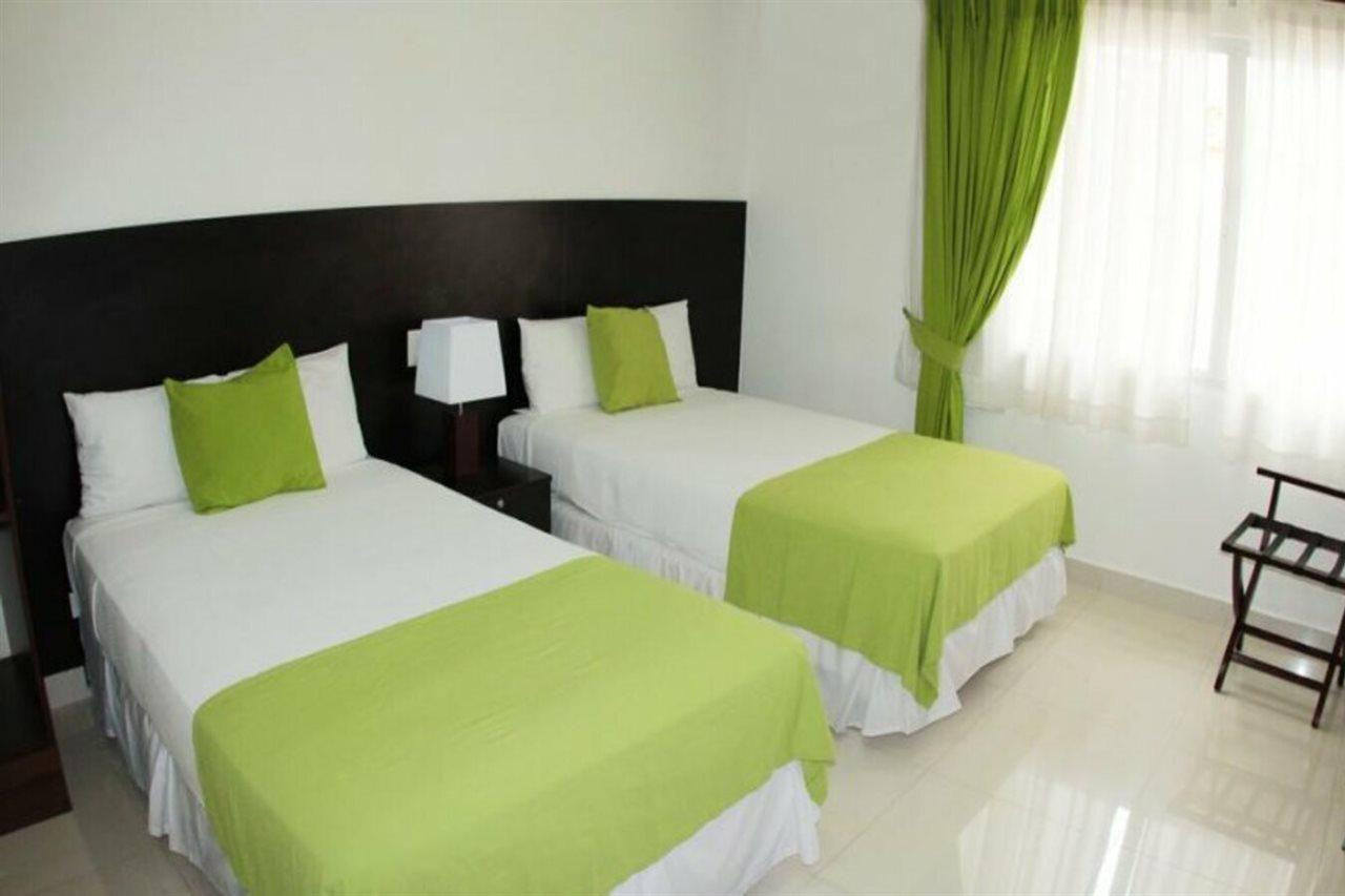 Az Hotel And Suites Kota Panama Bagian luar foto
