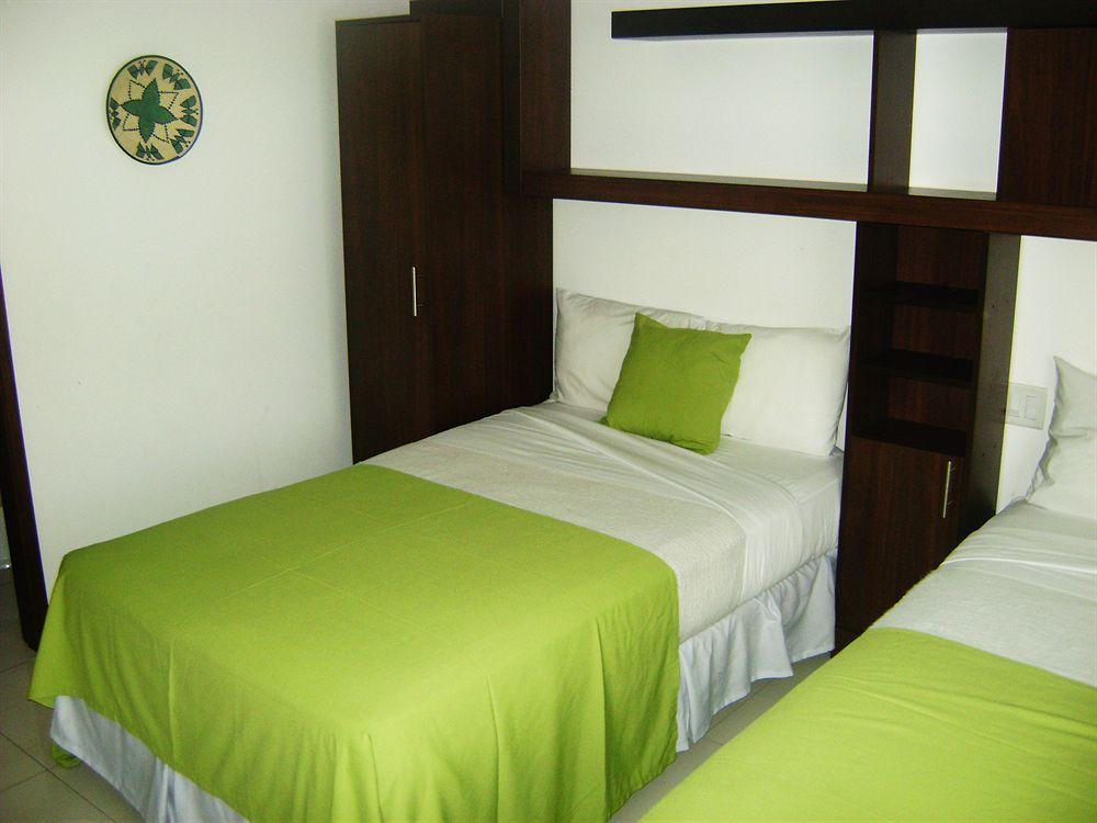 Az Hotel And Suites Kota Panama Bagian luar foto