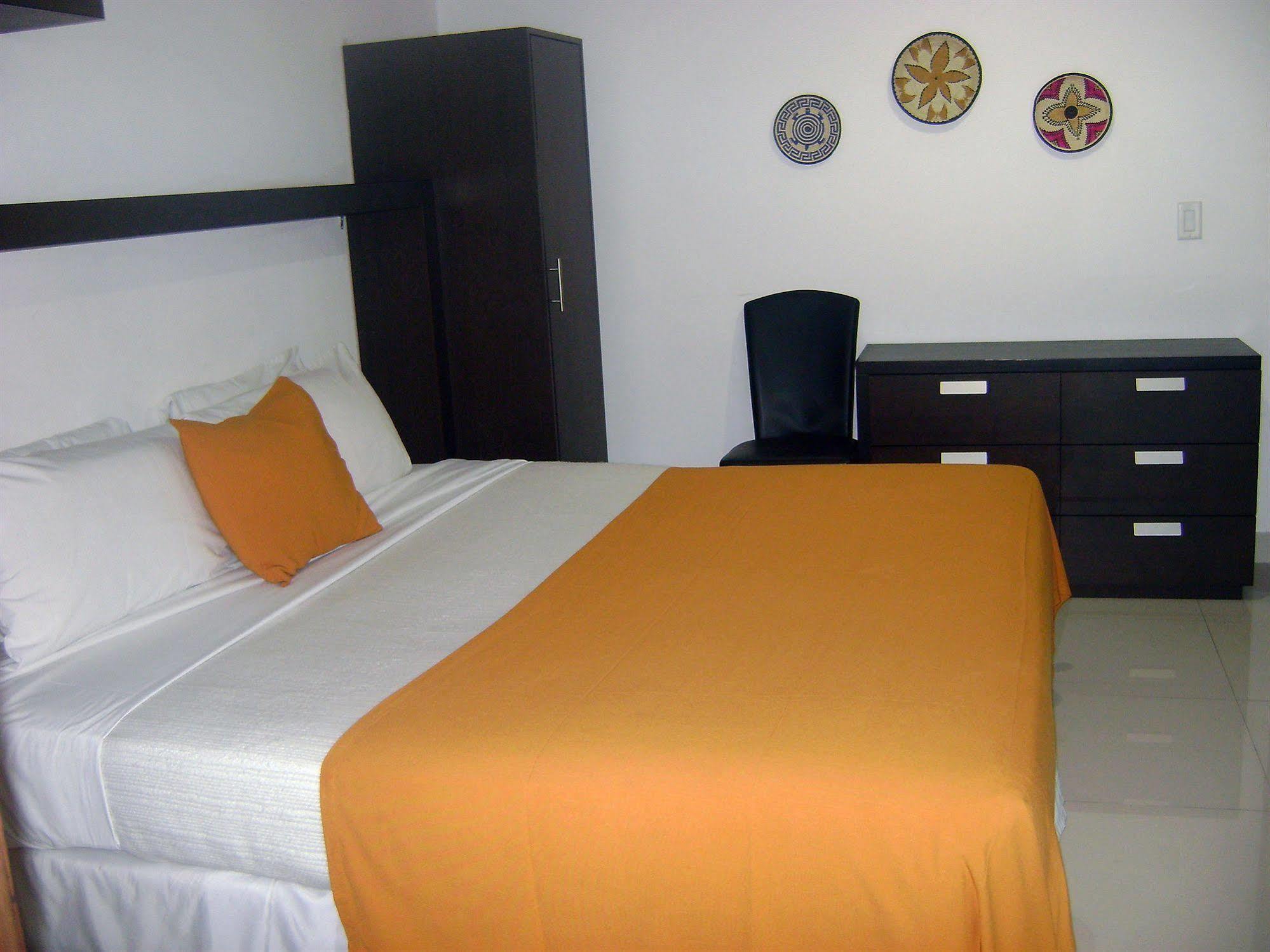 Az Hotel And Suites Kota Panama Bagian luar foto