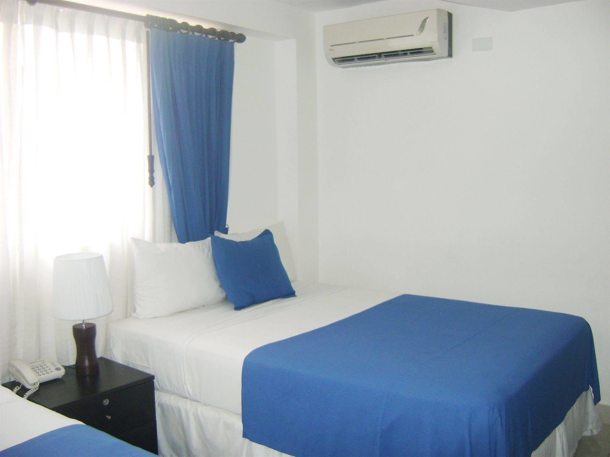 Az Hotel And Suites Kota Panama Bagian luar foto