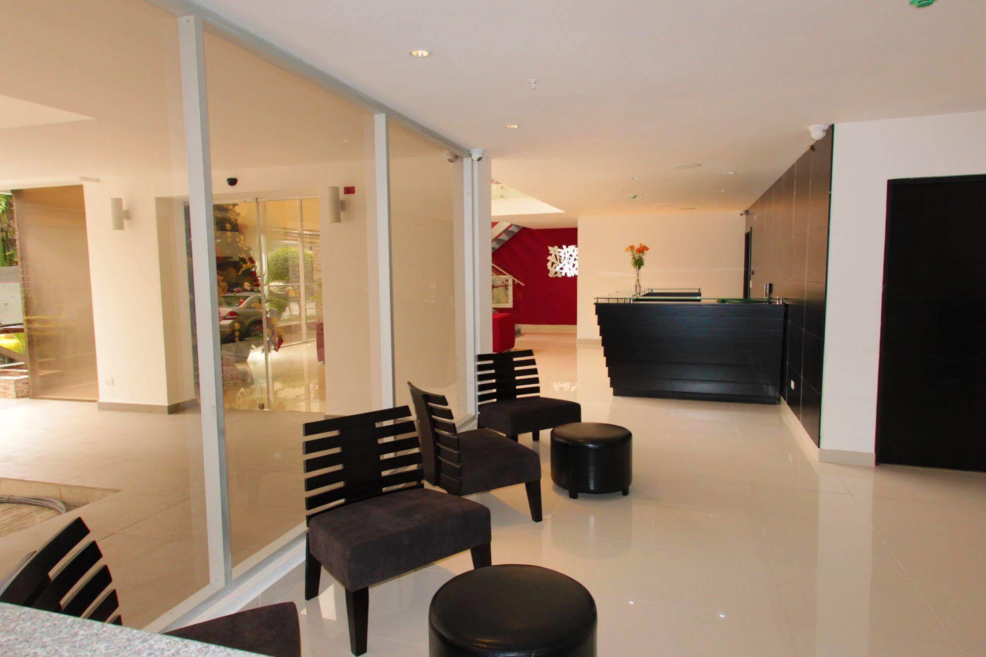 Az Hotel And Suites Kota Panama Bagian luar foto