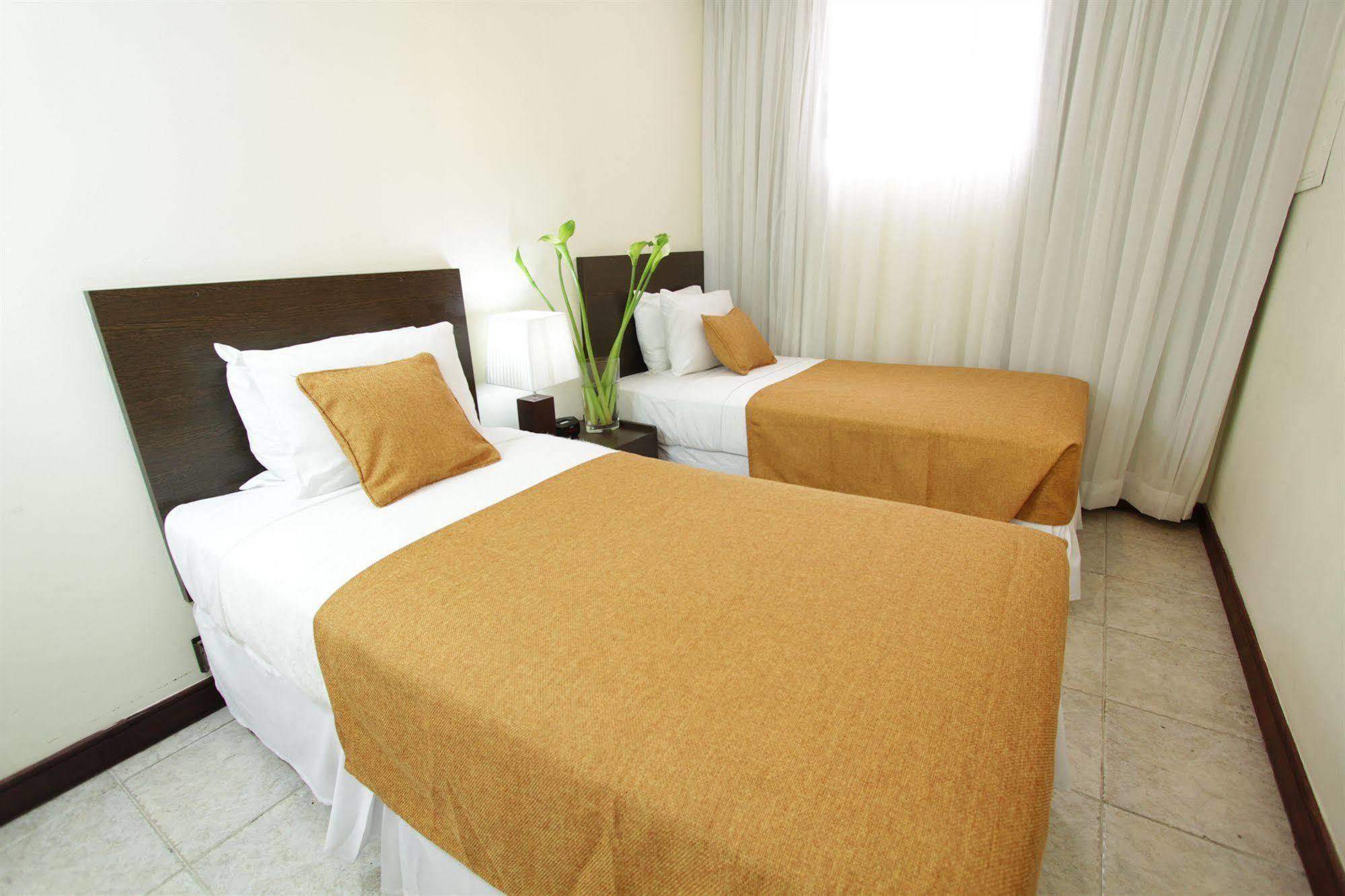 Az Hotel And Suites Kota Panama Bagian luar foto