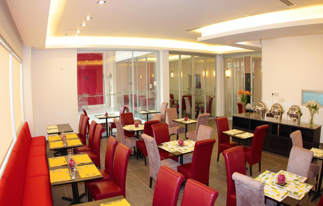 Az Hotel And Suites Kota Panama Bagian luar foto