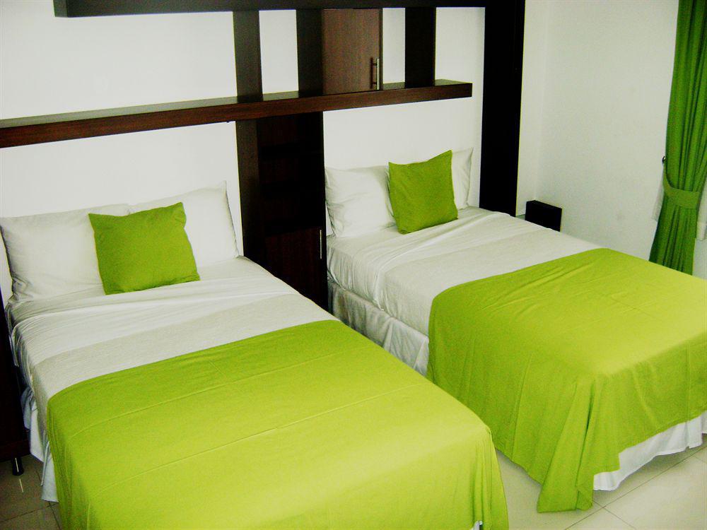 Az Hotel And Suites Kota Panama Bagian luar foto